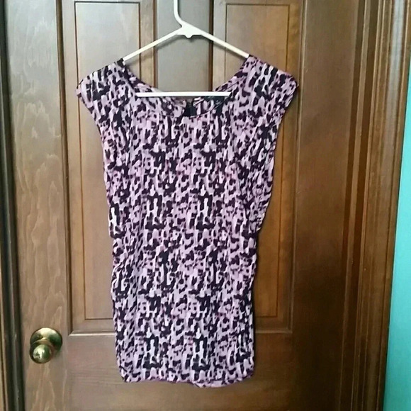 Ann Taylor sleeveless top. - Picture 1 of 4